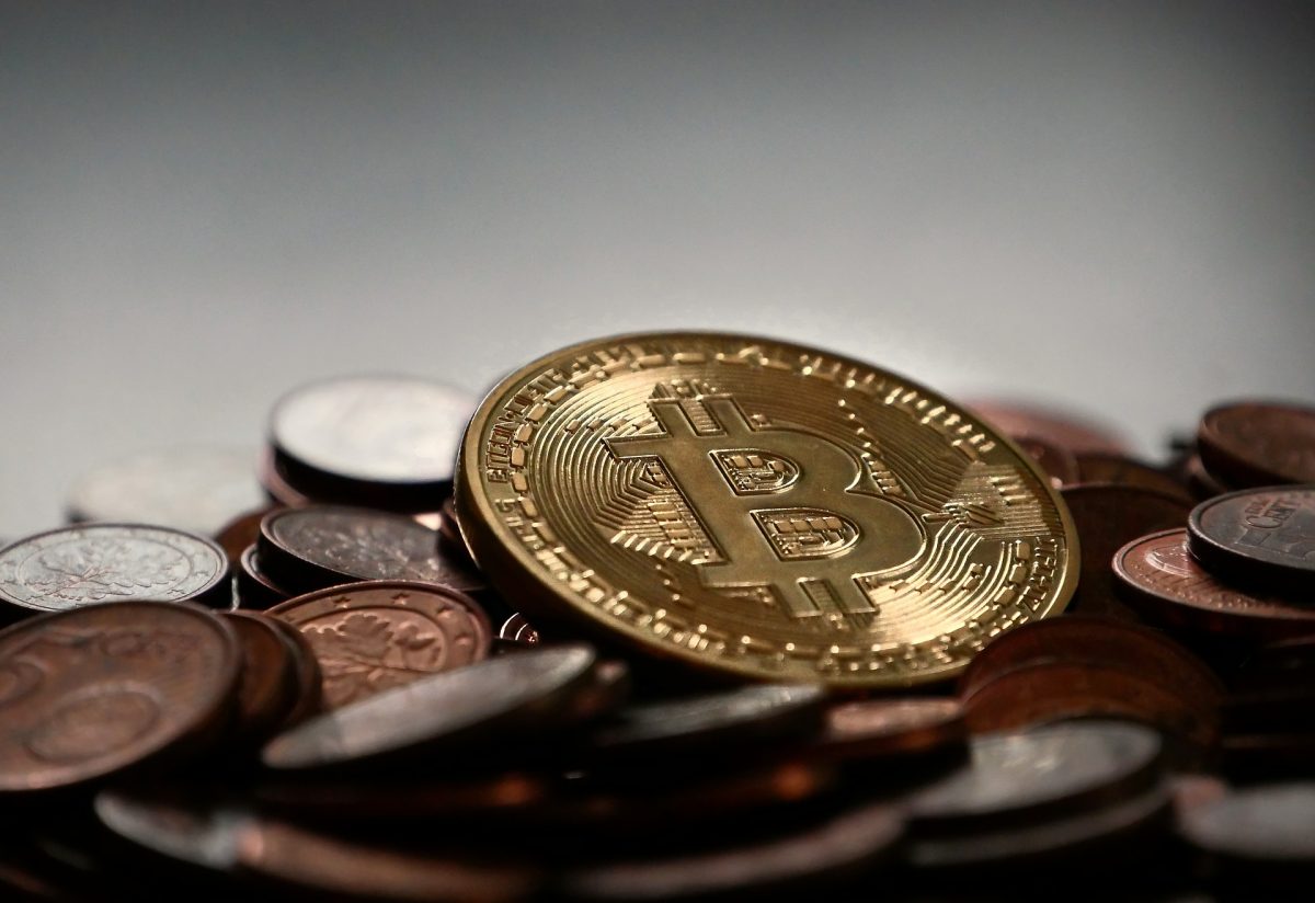 kann man mit wenig geld in bitcoin investieren?